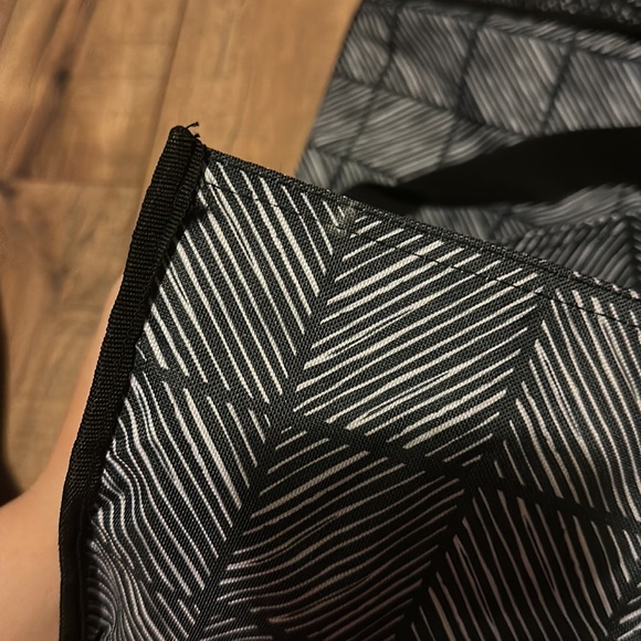 Thirty-One Chevron Square Zip Top Tote - Picture 11 of 14
